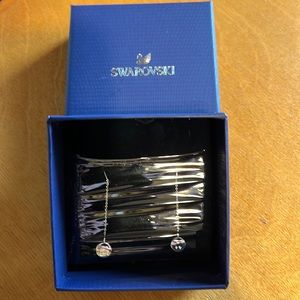 New SWAROVSKI silver disc chain earrings
